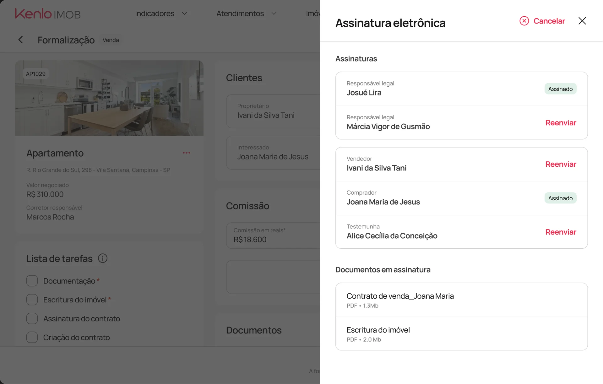 Documentos sendo assinados dentro da formalização